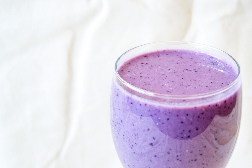 Blueberry Bubblegum Smoothie - Wellness with Taryn