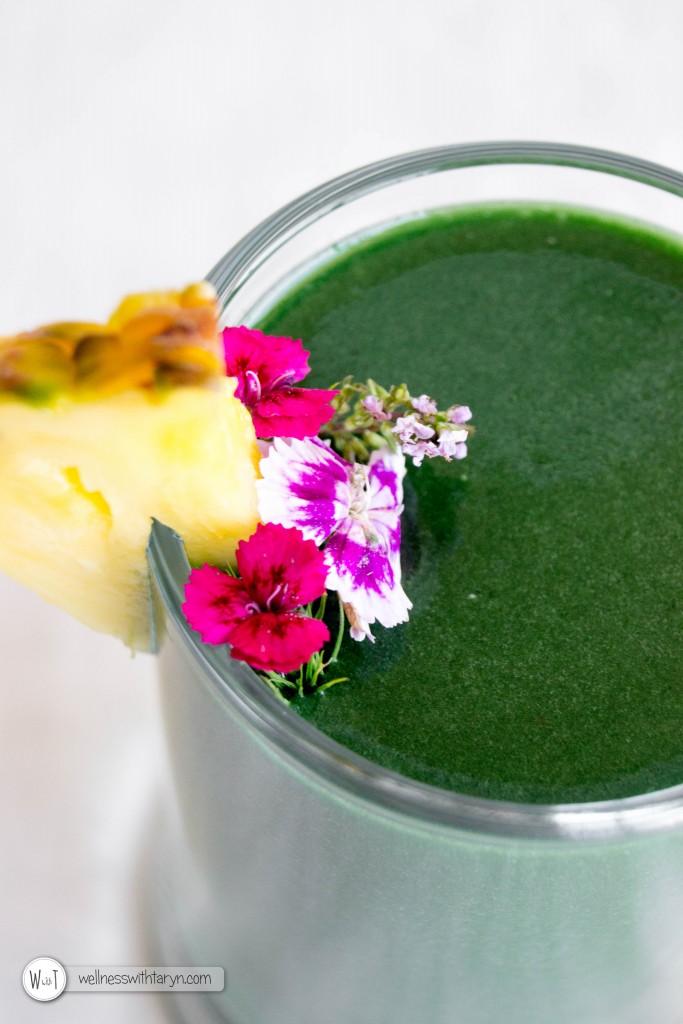 Tropical Spirulina Smoothie-11