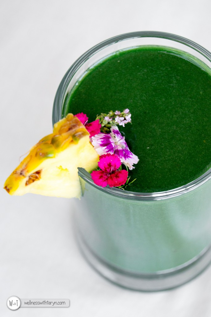 Tropical Spirulina Smoothie-15