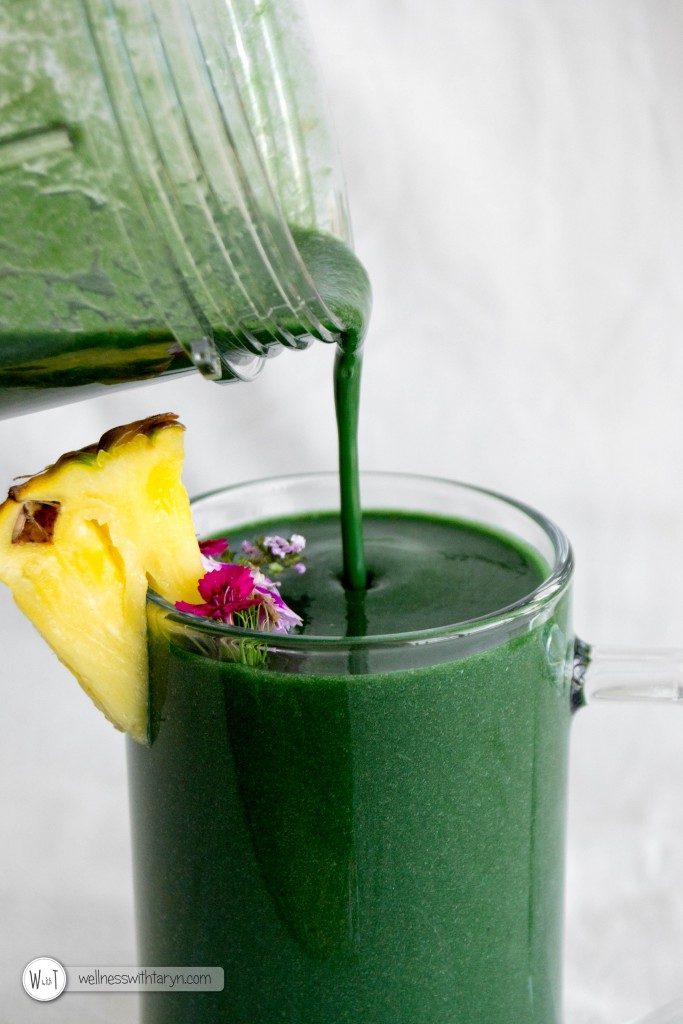 Tropical Spirulina Smoothie-18